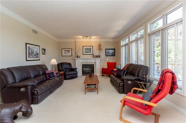 128 West Rivertrace Walk, House detached with 4 bedrooms, 2 bathrooms and null parking in London ON | Image 10