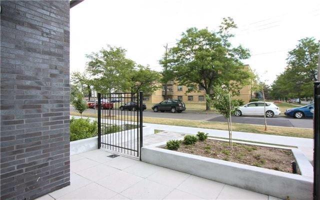 110 - 80 Esther Lorrie Dr, Condo with 1 bedrooms, 1 bathrooms and 2 parking in Toronto ON | Image 11