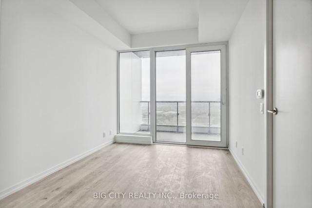 2608 - 7890 Jane St, Condo with 2 bedrooms, 2 bathrooms and 0 parking in Vaughan ON | Image 3