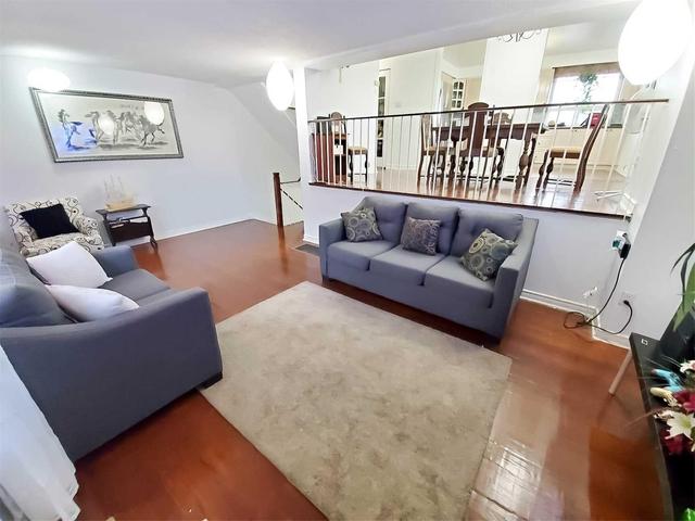 44 - 452 Silverstone Dr, Townhouse with 4 bedrooms, 3 bathrooms and 3 parking in Toronto ON | Image 5