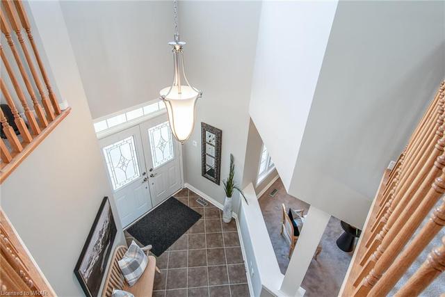 208 Ridgemere Court, House detached with 4 bedrooms, 2 bathrooms and 4 parking in Kitchener ON | Image 32