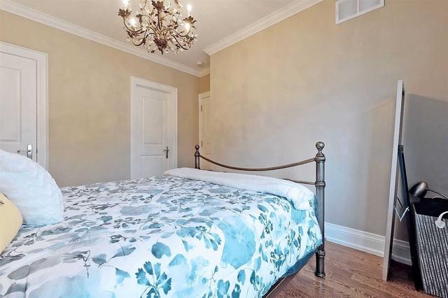 665 Millwood Rd, House semidetached with 3 bedrooms, 4 bathrooms and 2 parking in Toronto ON | Image 18