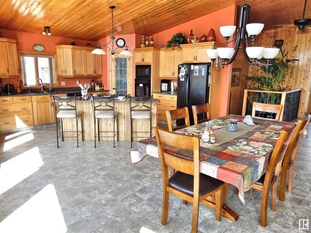56420 Rge Rd 231, House detached with 3 bedrooms, 2 bathrooms and null parking in Sturgeon County AB | Image 9