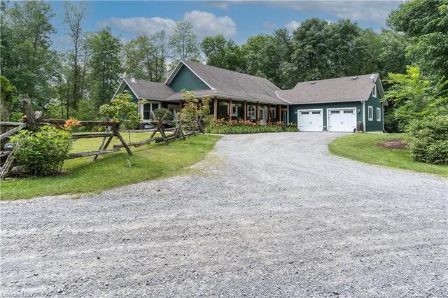 692 a County 15 Road, House detached with 4 bedrooms, 2 bathrooms and 8 parking in Stone Mills ON | Image 2