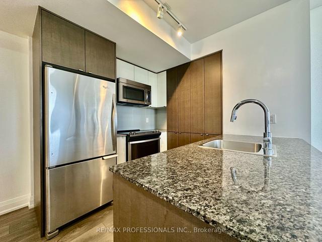 907 - 9 Valhalla Inn Rd, Condo with 2 bedrooms, 1 bathrooms and 1 parking in Toronto ON | Image 36