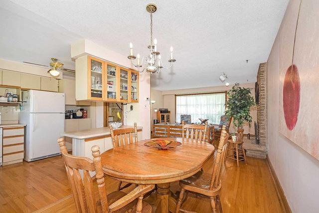 6 Pacer Crt, House detached with 3 bedrooms, 2 bathrooms and 2 parking in Brampton ON | Image 4