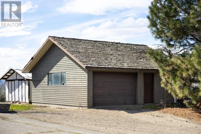 6841 Raven Road, House detached with 7 bedrooms, 3 bathrooms and 4 parking in North Okanagan B BC | Image 19