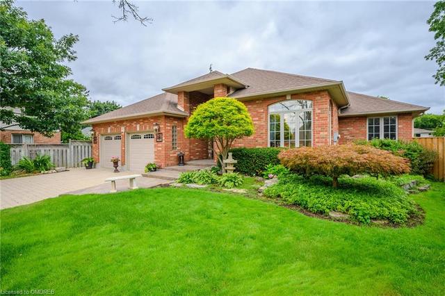 717 Bateman Court, House detached with 4 bedrooms, 3 bathrooms and 4 parking in Burlington ON | Image 17