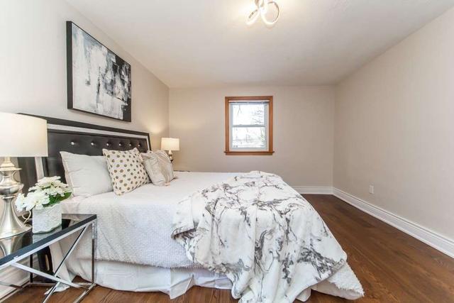 56 Bethune Blvd, House detached with 3 bedrooms, 4 bathrooms and 5 parking in Toronto ON | Image 19