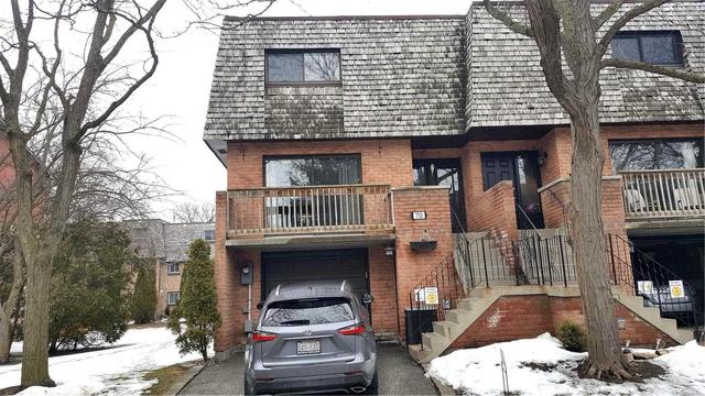 70 Ashglen Way, Townhouse with 3 bedrooms, 3 bathrooms and 2 parking in Markham ON | Image 2
