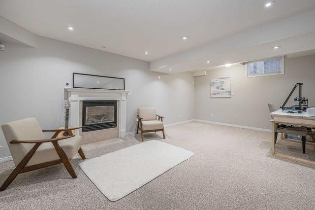 14 Tweedsdale St, House detached with 4 bedrooms, 4 bathrooms and 3 parking in Kitchener ON | Image 18