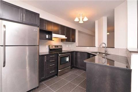 211 Kingswell St, House attached with 3 bedrooms, 2 bathrooms and 3 parking in Ottawa ON | Image 12