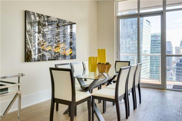 Ph2 - 300 Front St W, Condo with 2 bedrooms, 3 bathrooms and 2 parking in Toronto ON | Image 5