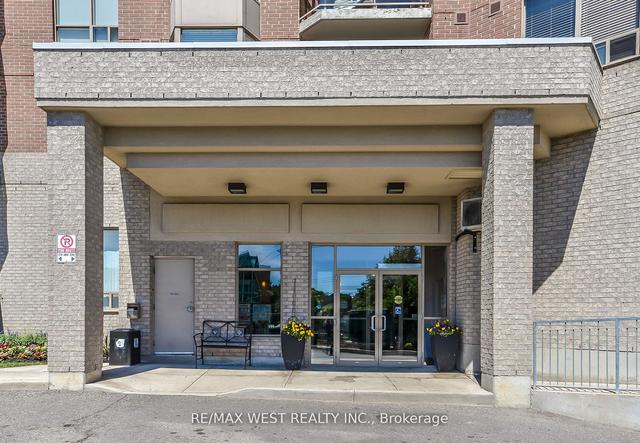 806 - 2088 Lawrence Ave, Condo with 2 bedrooms, 2 bathrooms and 1 parking in Toronto ON | Image 23