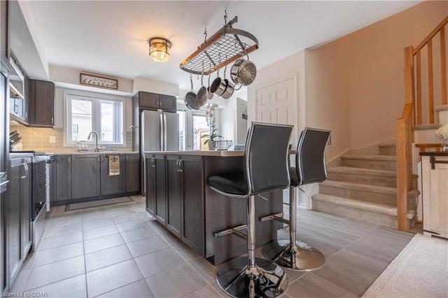 250 Sunny Meadow Boulevard, House attached with 3 bedrooms, 2 bathrooms and 1 parking in Brampton ON | Image 11