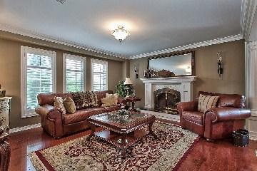 2009 Highridge Crt, House detached with 4 bedrooms, 4 bathrooms and 2 parking in Oakville ON | Image 3