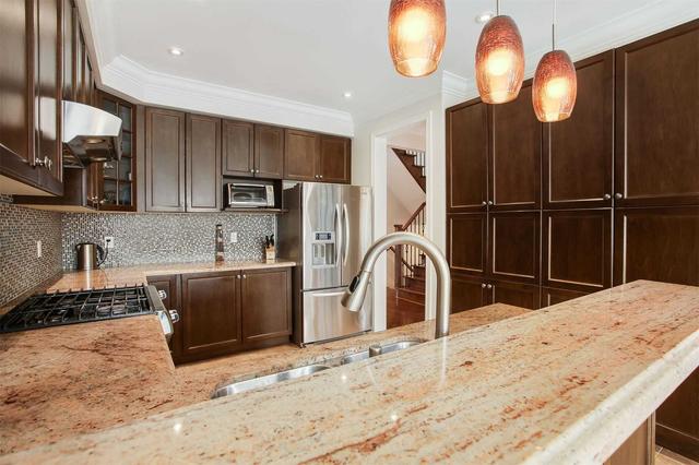 56 Lindvest Cres, House detached with 4 bedrooms, 4 bathrooms and 4 parking in Vaughan ON | Image 40