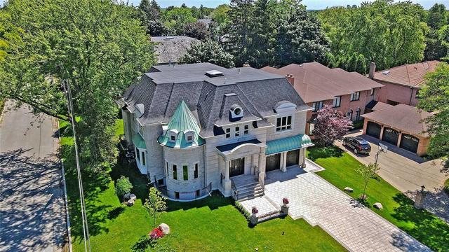 19 Berkindale Dr, House detached with 5 bedrooms, 9 bathrooms and 9 parking in Toronto ON | Image 29