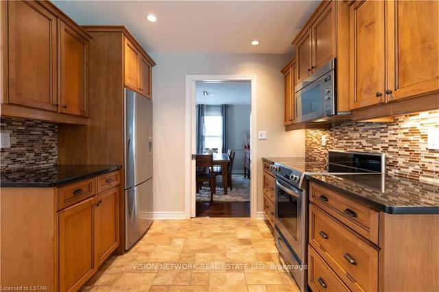 1386 Hastings Dr, House detached with 3 bedrooms, 3 bathrooms and 4 parking in London ON | Image 4