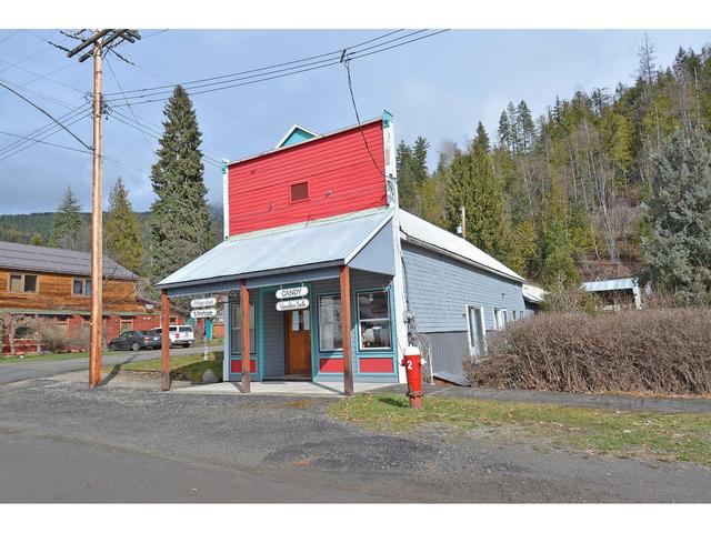124 Lake Avenue, House detached with 3 bedrooms, 2 bathrooms and null parking in Silverton BC | Image 39