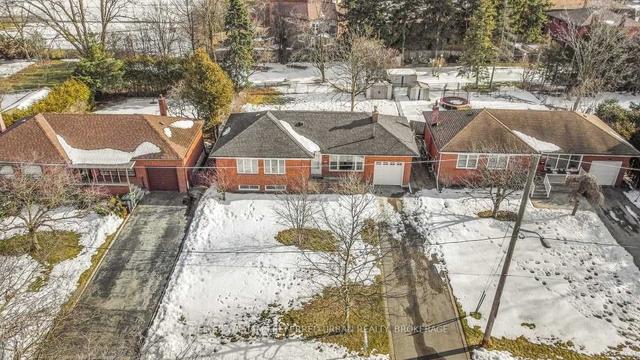 137 Blake Ave, House detached with 2 bedrooms, 2 bathrooms and 4 parking in Toronto ON | Image 1