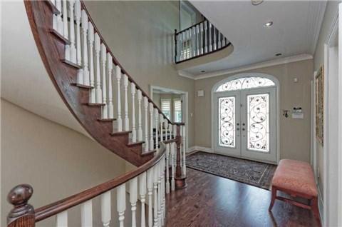 76 Concord Rd, House detached with 4 bedrooms, 4 bathrooms and 10 parking in Vaughan ON | Image 2