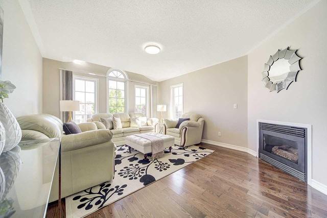 6 Perfitt Cres, House detached with 3 bedrooms, 4 bathrooms and 2 parking in Ajax ON | Image 12