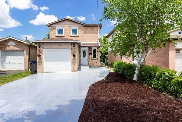 180 Martindale Cres, House detached with 3 bedrooms, 3 bathrooms and 5 parking in Brampton ON | Image 1