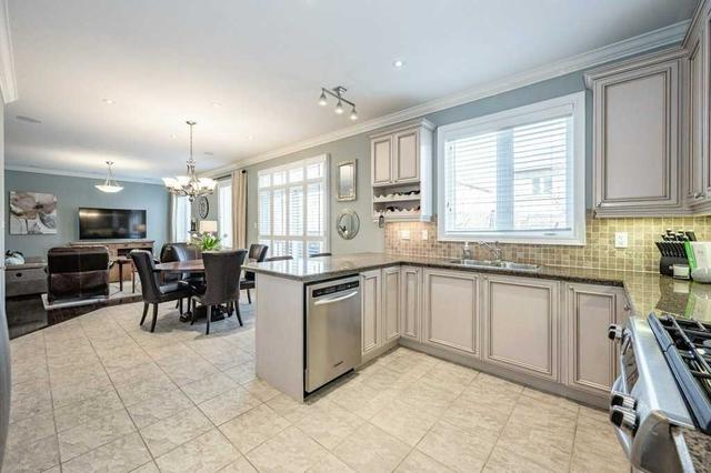 195 Beechtree Cres, House detached with 4 bedrooms, 5 bathrooms and 4 parking in Oakville ON | Image 13