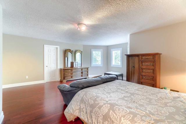 76 Rainforest Dr, House detached with 5 bedrooms, 3 bathrooms and 6 parking in Brampton ON | Image 16