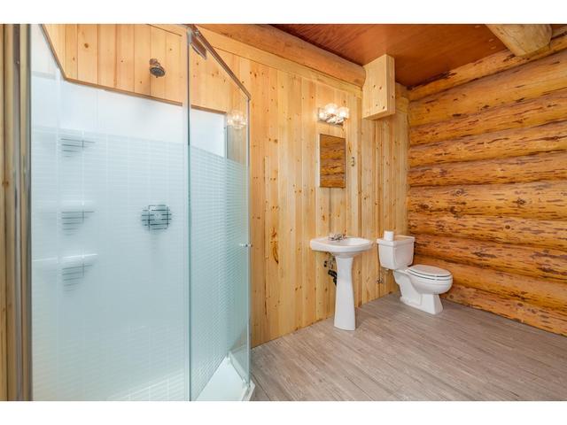 2197 Highway 3, House detached with 2 bedrooms, 2 bathrooms and 4 parking in Central Kootenay C BC | Image 46