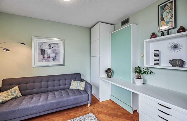 226 - 255 The Donway W Rd, Condo with 2 bedrooms, 2 bathrooms and 1 parking in Toronto ON | Image 14