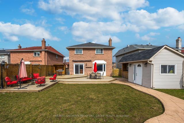 124 Sunforest Dr, House detached with 3 bedrooms, 3 bathrooms and 5 parking in Brampton ON | Image 8