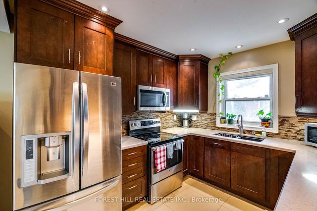 12 Glen Agar Dr, House detached with 3 bedrooms, 3 bathrooms and 2 parking in Toronto ON | Image 5