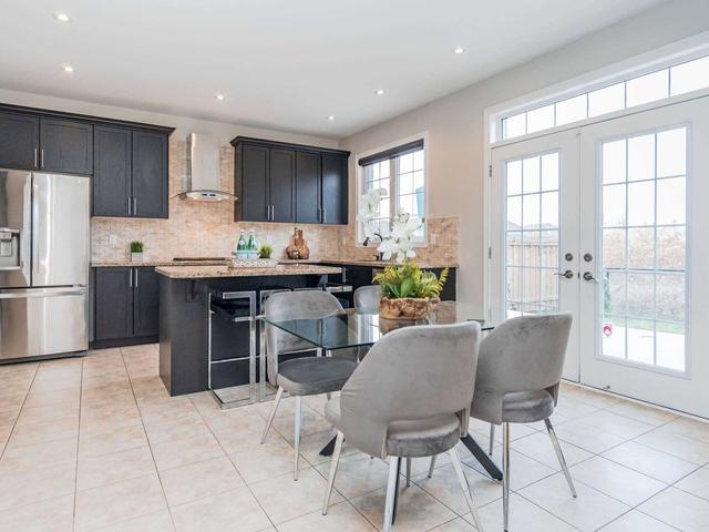 20 Berkwood Hllw, House detached with 4 bedrooms, 5 bathrooms and 4 parking in Brampton ON | Image 7