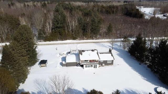 8224 Klitbo Road, House detached with 5 bedrooms, 2 bathrooms and 6 parking in Augusta ON | Image 3