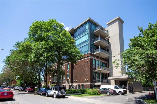 402 - 50 Murray Street W, House attached with 2 bedrooms, 1 bathrooms and 1 parking in Hamilton ON | Image 16