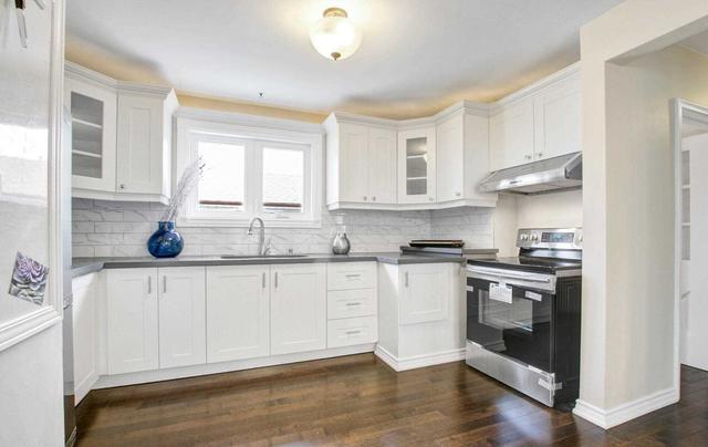 19 Par Ave, House detached with 3 bedrooms, 4 bathrooms and 3 parking in Toronto ON | Image 7