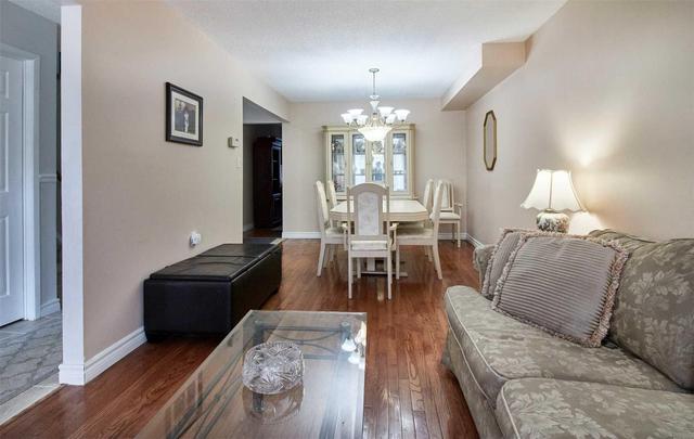 8 Dodsworth Dr, House detached with 4 bedrooms, 4 bathrooms and 3 parking in Ajax ON | Image 4