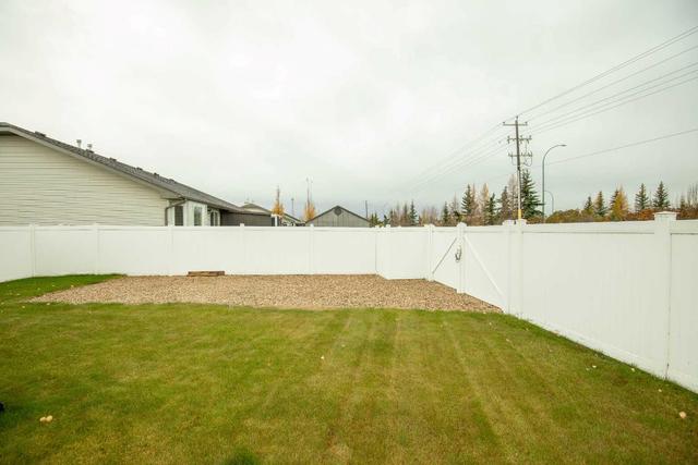 43 Victor Close, Home with 2 bedrooms, 3 bathrooms and 2 parking in Red Deer AB | Image 5
