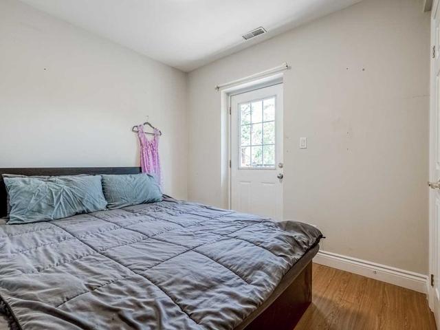 unit 2 - 176 St Clarens Ave, House detached with 1 bedrooms, 1 bathrooms and 0 parking in Toronto ON | Image 7