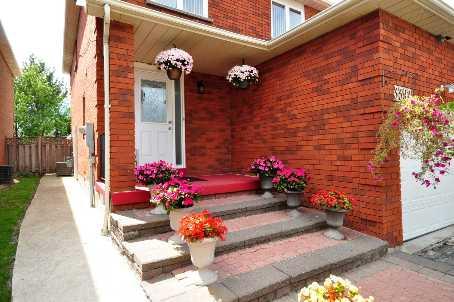 3397 Aubrey Rd, House detached with 3 bedrooms, 4 bathrooms and 3 parking in Mississauga ON | Image 2