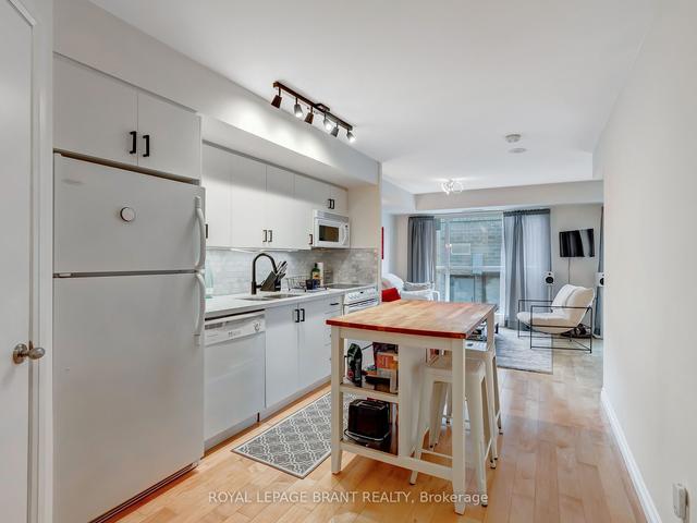 218 - 18 Beverley St, Condo with 1 bedrooms, 1 bathrooms and 1 parking in Toronto ON | Image 32