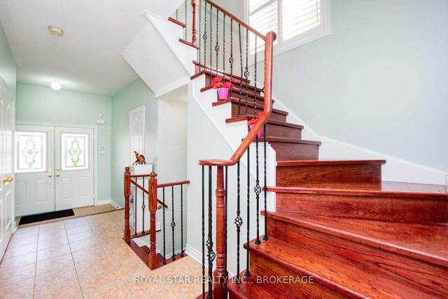 upper - 18 Saint Eugene St, House semidetached with 3 bedrooms, 3 bathrooms and 2 parking in Brampton ON | Image 36