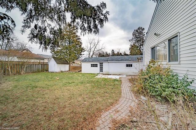 6198 Delaware Street, House detached with 2 bedrooms, 3 bathrooms and 6 parking in Niagara Falls ON | Image 11