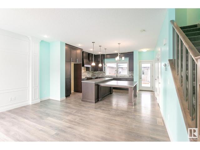378 Allard Bv Sw, House attached with 3 bedrooms, 2 bathrooms and null parking in Edmonton AB | Image 5
