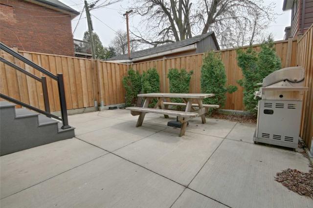 lower - 1053 College St, House detached with 2 bedrooms, 1 bathrooms and 0 parking in Toronto ON | Image 8