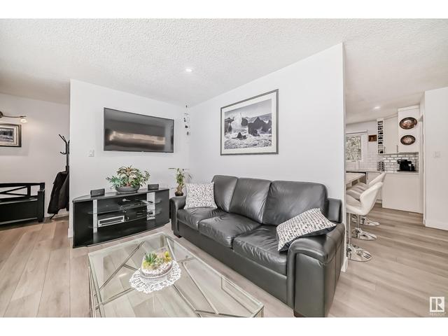 8312 181 St Nw, House detached with 4 bedrooms, 2 bathrooms and 4 parking in Edmonton AB | Image 7