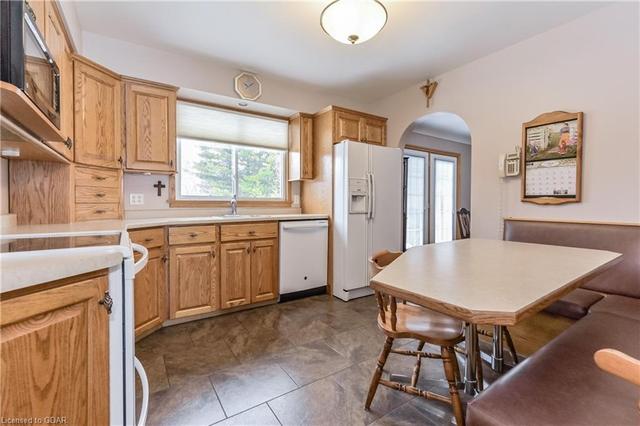335 Homewood Avenue, House detached with 4 bedrooms, 2 bathrooms and 4 parking in Wellington North ON | Image 14