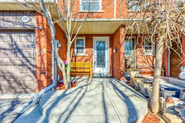 1405 Cedarglen Crt, House attached with 3 bedrooms, 2 bathrooms and 5 parking in Oakville ON | Image 23